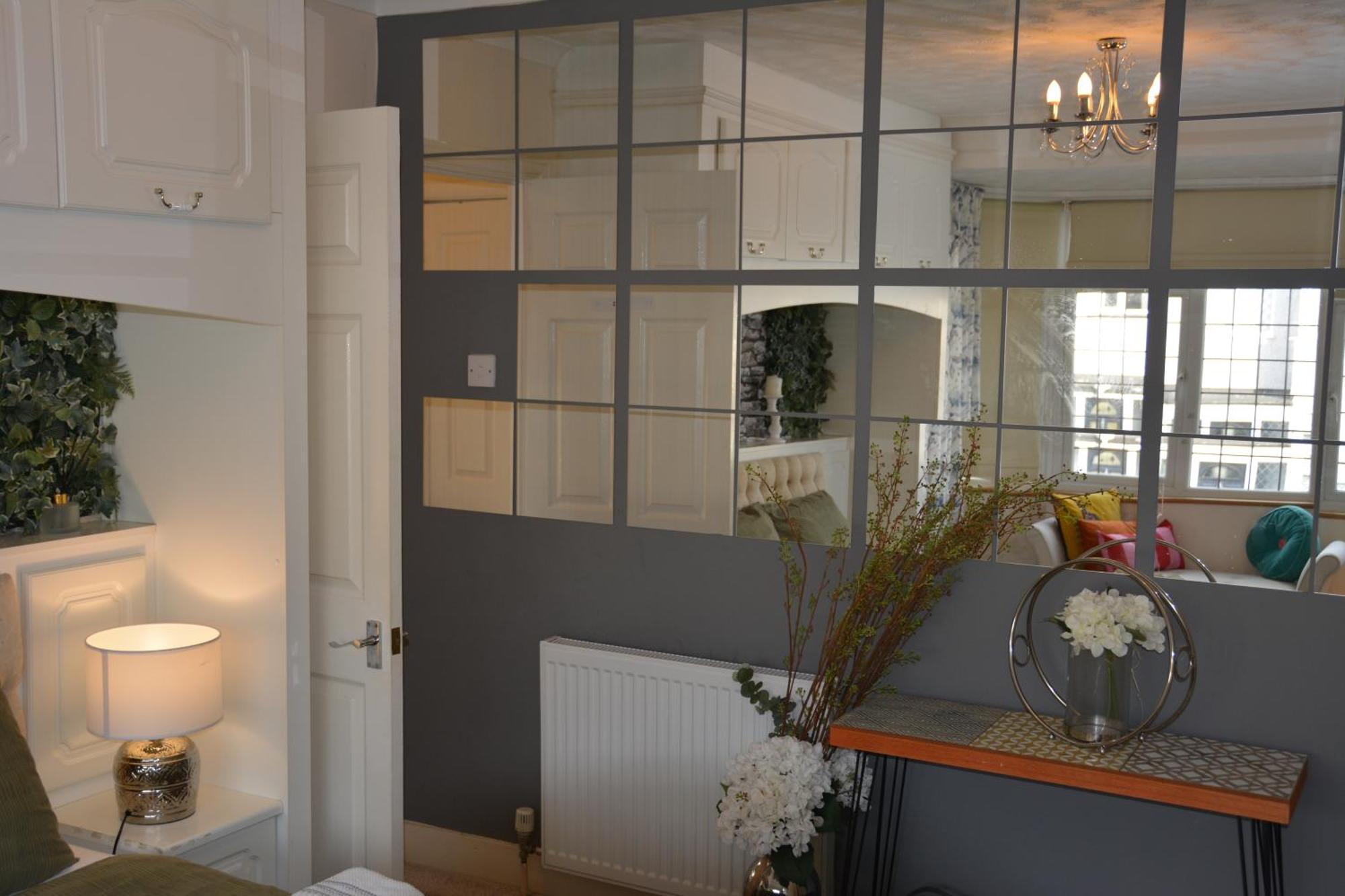 Cozy, Modern, Spacious 4 Bedroom House In London Romford Exterior photo