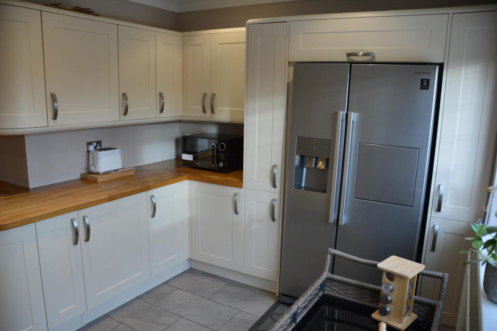 Cozy, Modern, Spacious 4 Bedroom House In London Romford Exterior photo